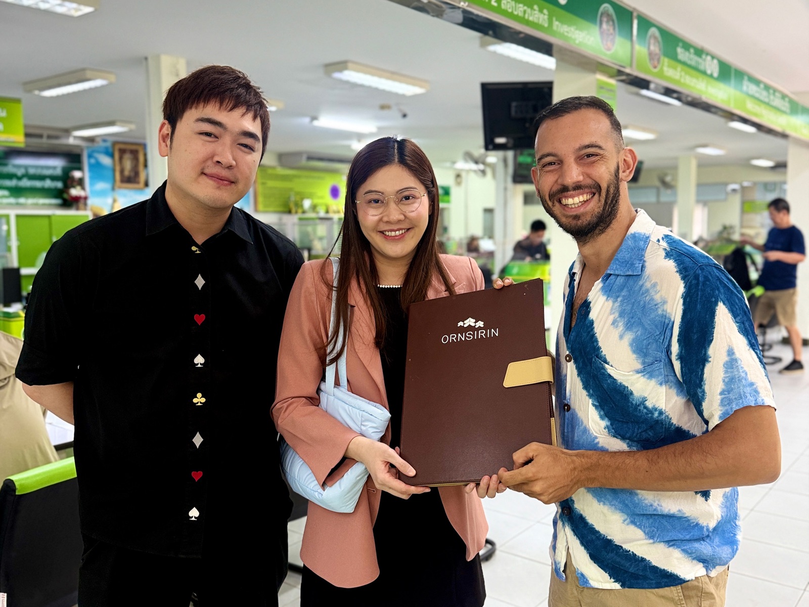 Transfer of property with the previous owner at the Land Office