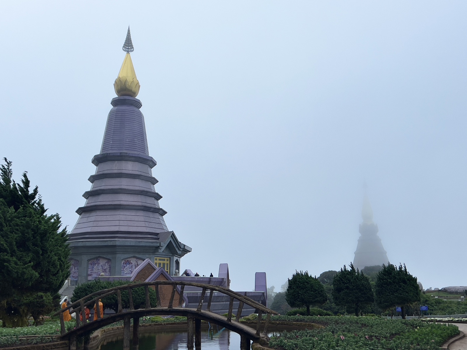 Pagoda Noppamethanedon and Pagoda Nopphonphusiri, Doi Inthanon