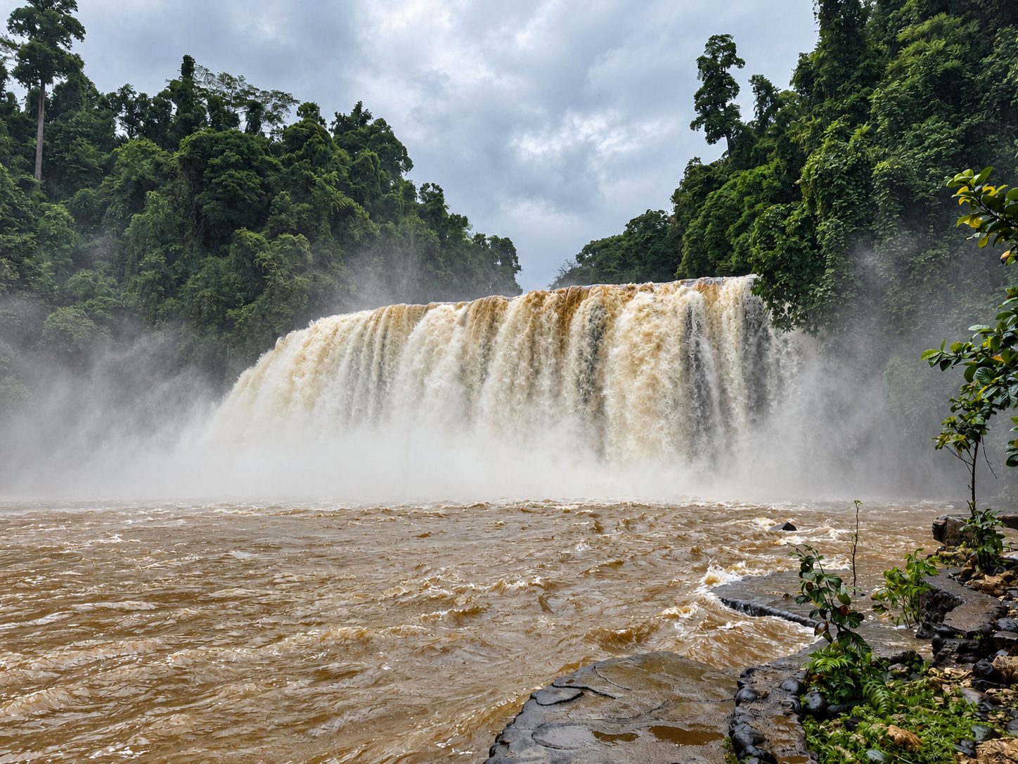 Tinuy-an Falls