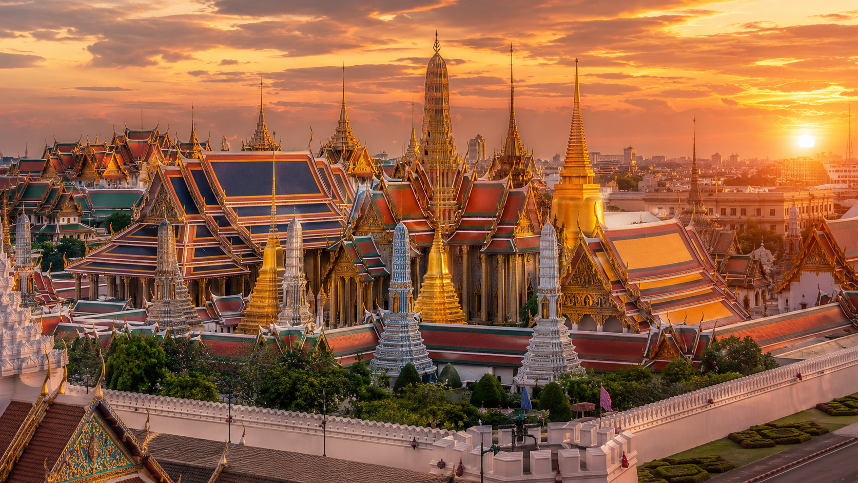 Private guided tour of Bangkok's golden temples